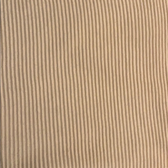 Wilfred Sweater 100% Italian wool. - Picture 3 of 3